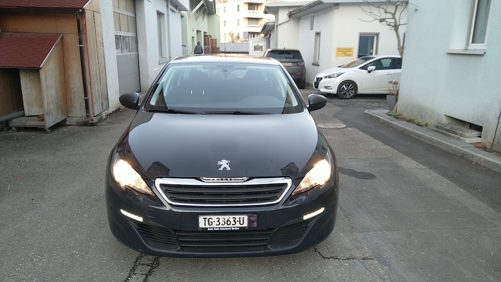 PEUGEOT 308 SW 1.6 BlueHDI Allure-image-1