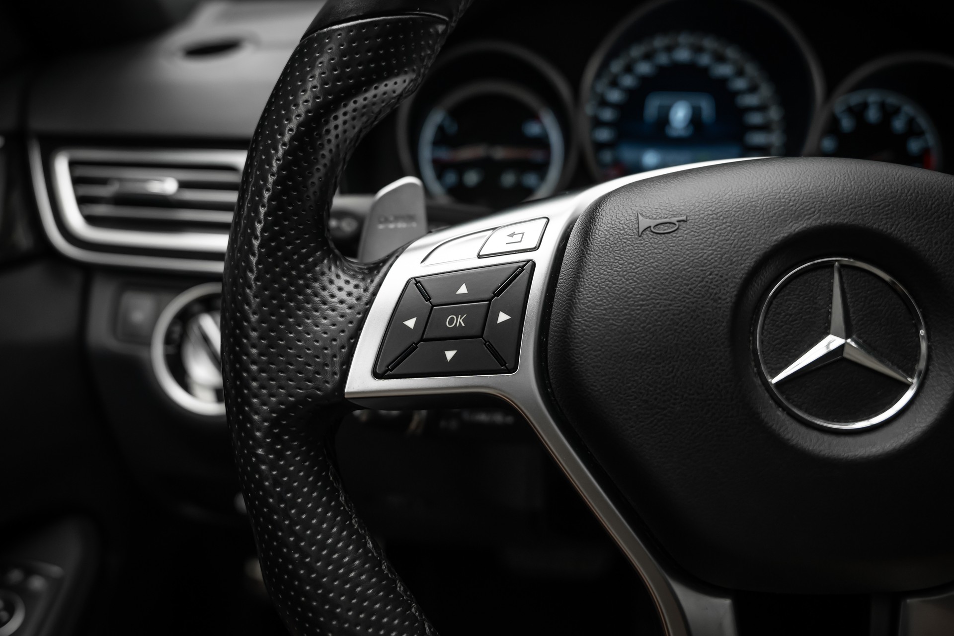 MERCEDES-BENZ * E 63 AMG 4Matic * 720PS * 1000NM * PP-PERFORMANCE * LEASING AB 416.- *-image-27