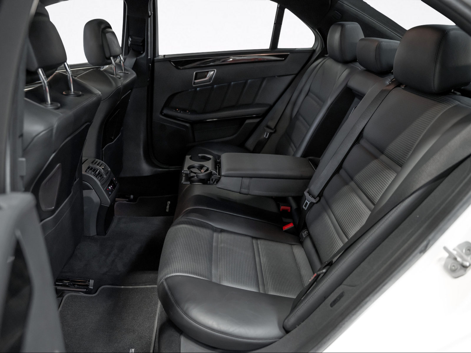 MERCEDES-BENZ * E 63 AMG 4Matic * 720PS * 1000NM * PP-PERFORMANCE * LEASING AB 443.- *-image-16