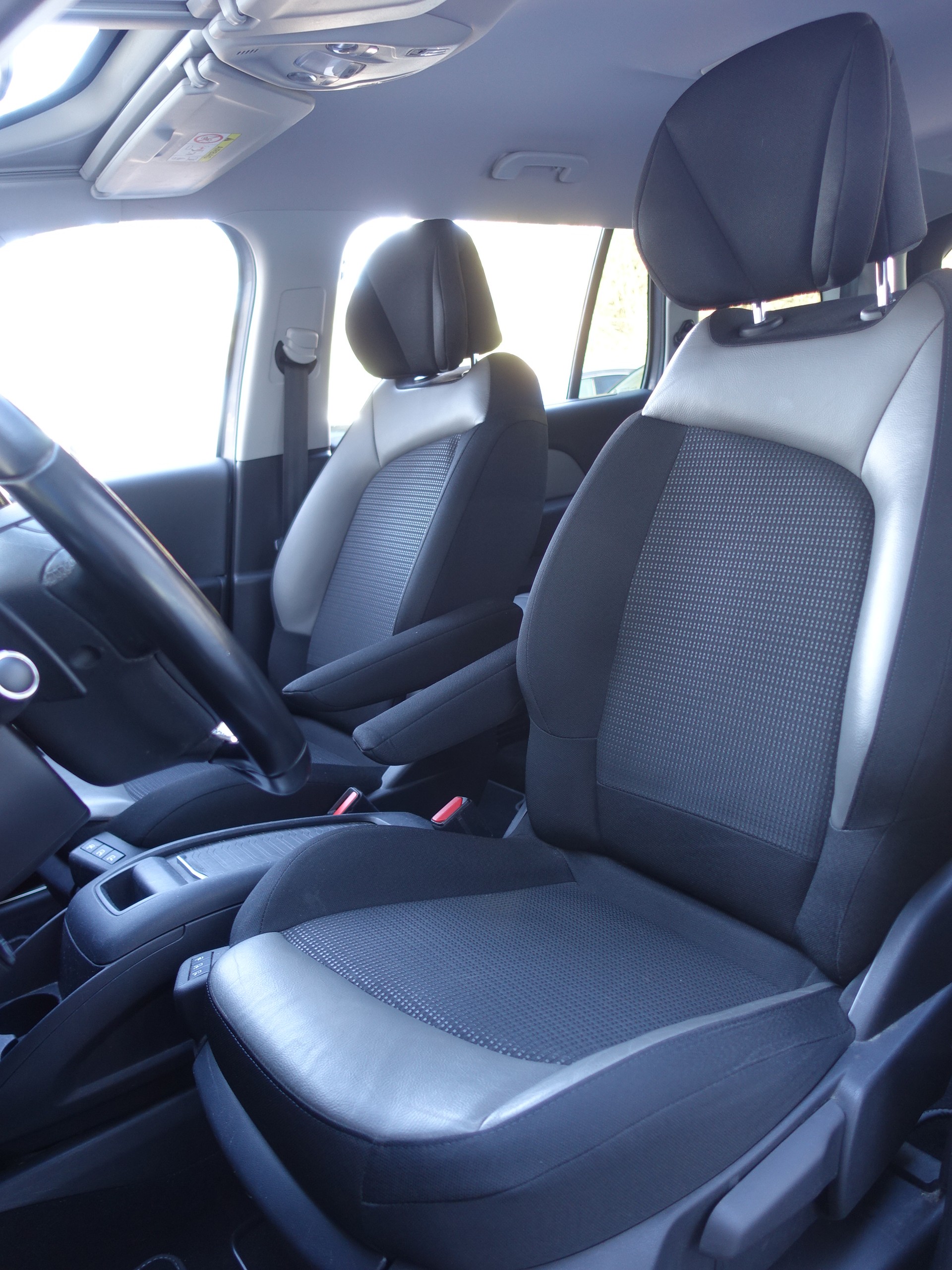 CITROEN C4 Spacetourer 2.0 BlueHDi Shine EAT8-image-9