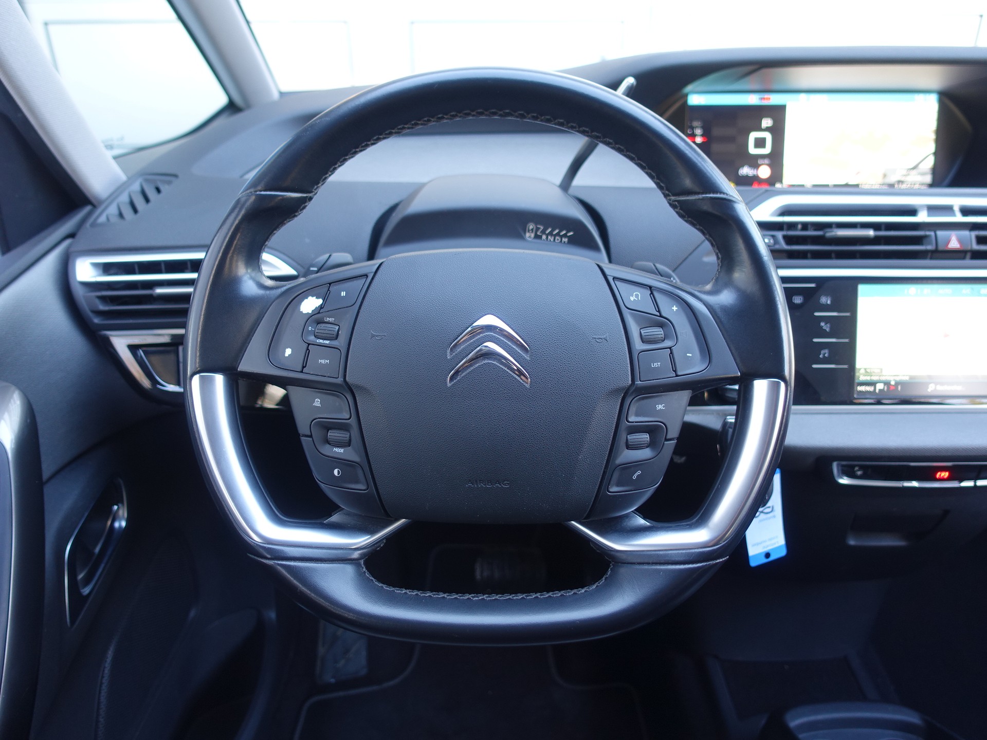 CITROEN C4 Spacetourer 2.0 BlueHDi Shine EAT8-image-12