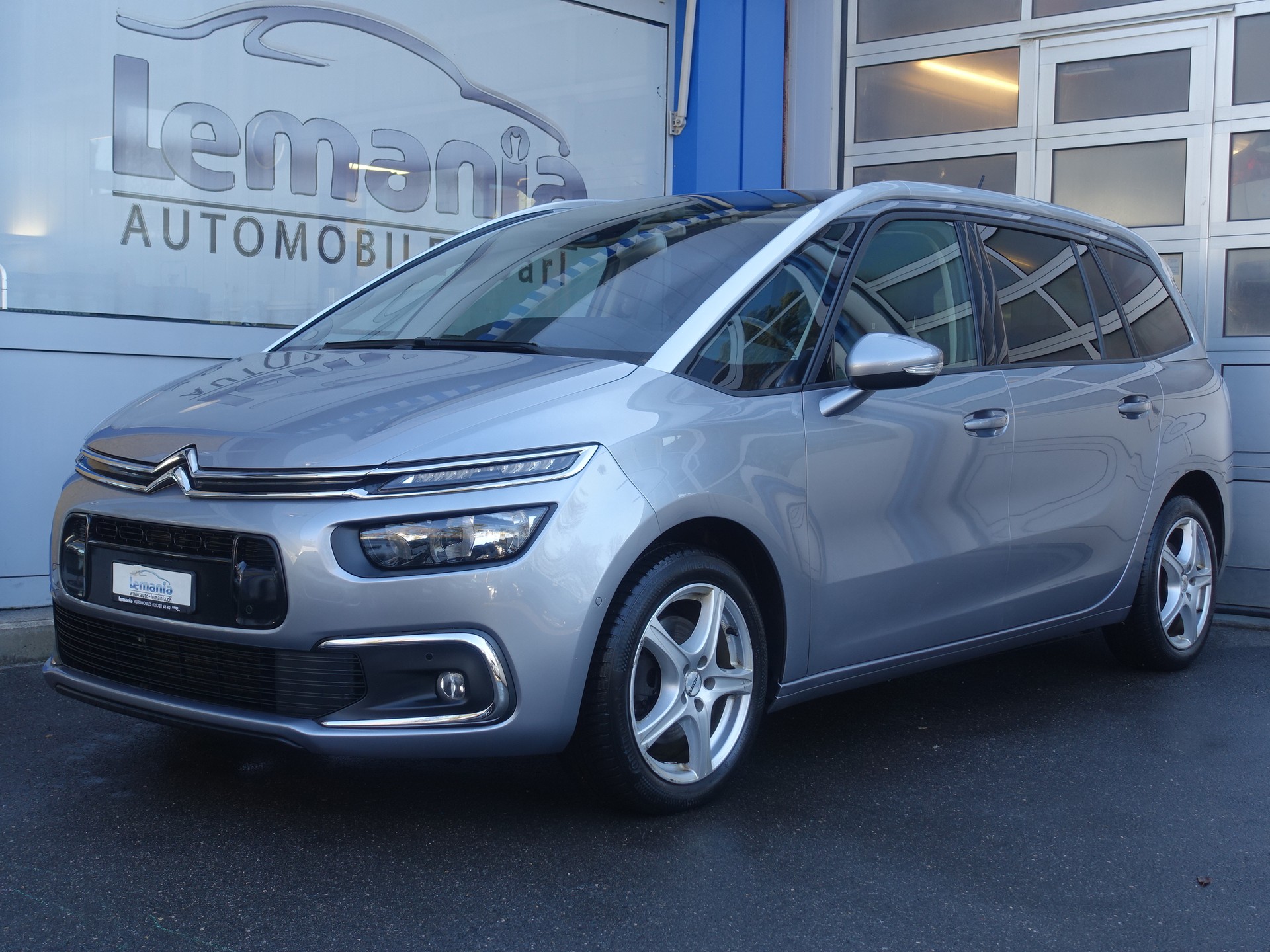 CITROEN C4 Spacetourer 2.0 BlueHDi Shine EAT8-showroom-element-1