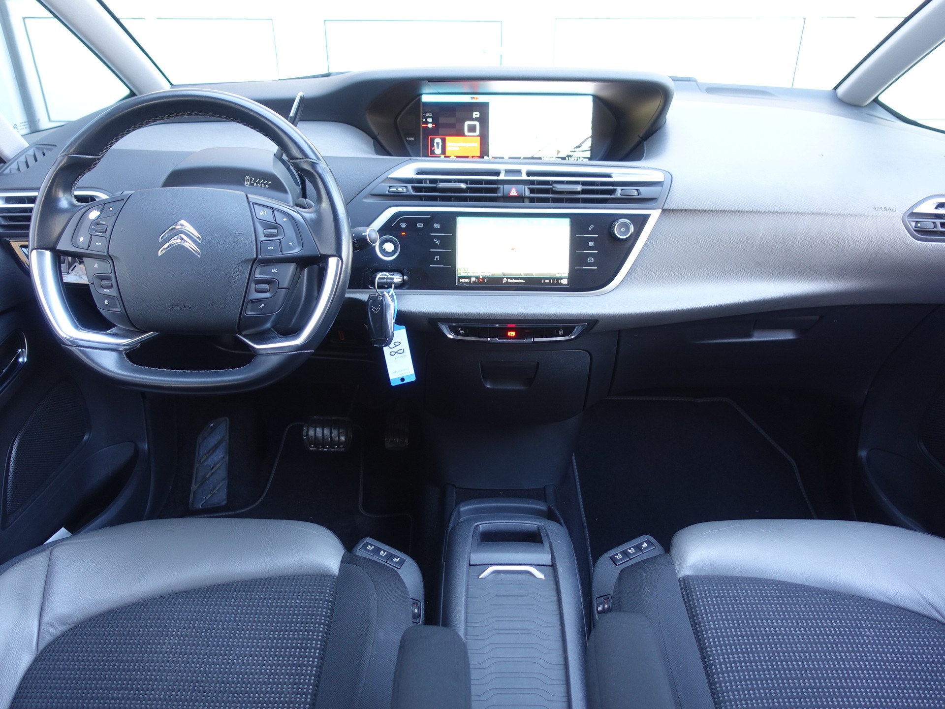 CITROEN C4 Spacetourer 2.0 BlueHDi Shine EAT8-image-10