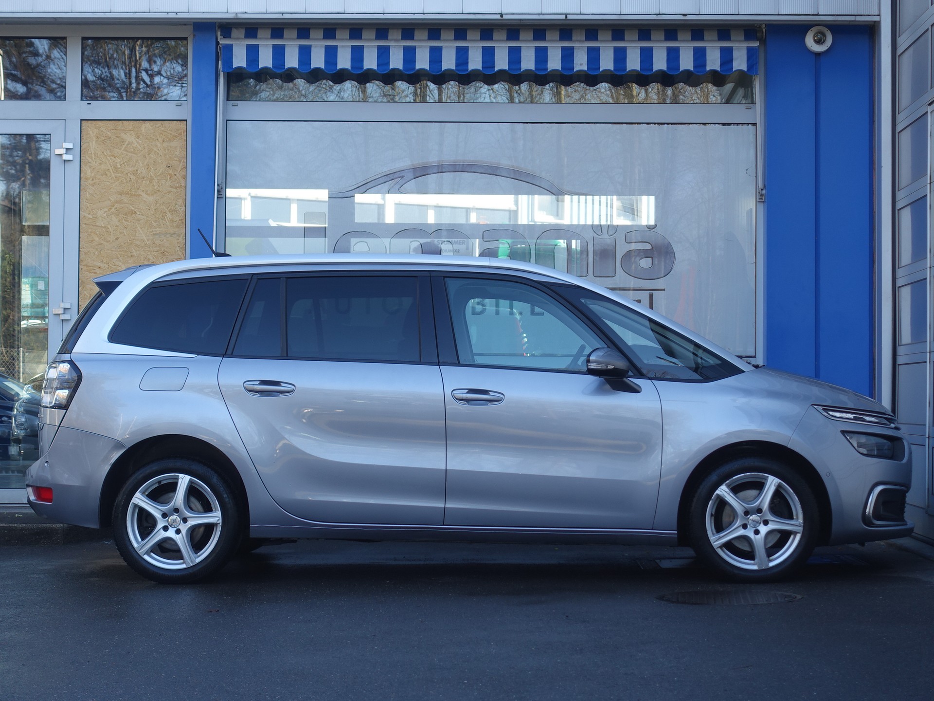CITROEN C4 Spacetourer 2.0 BlueHDi Shine EAT8-image-7