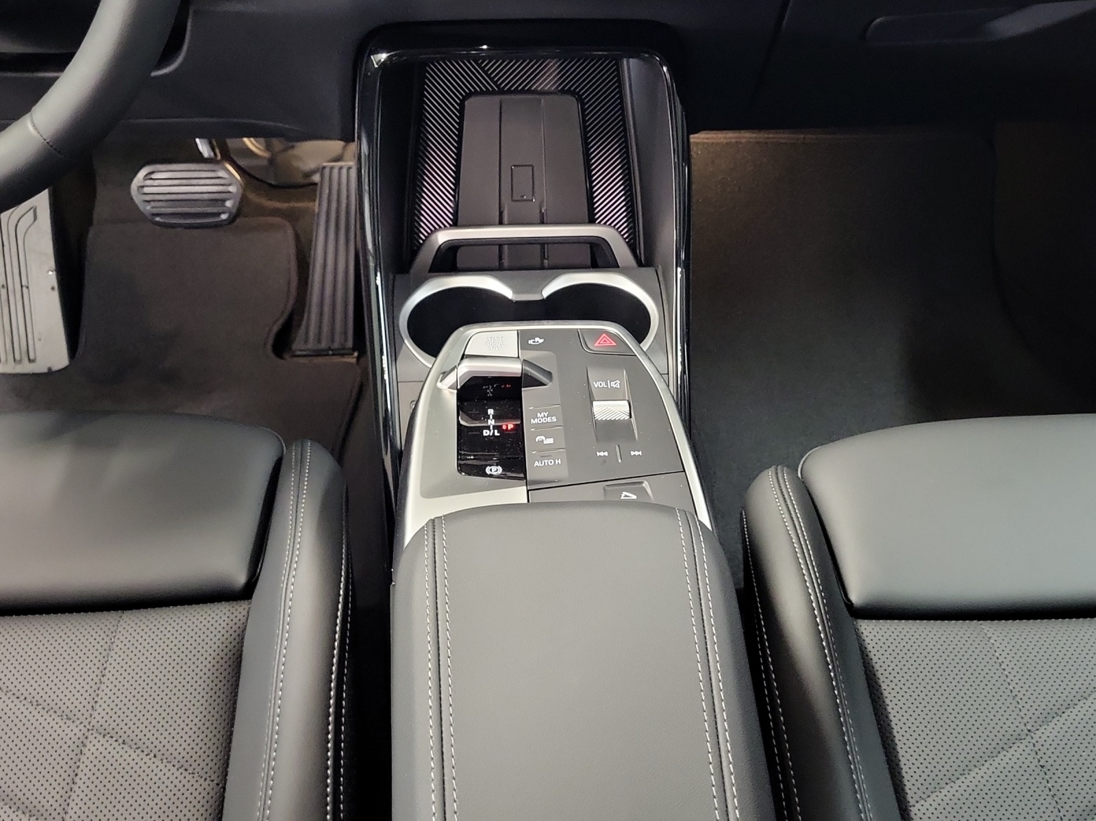 BMW X1 xDrive 20d 48V-image-16