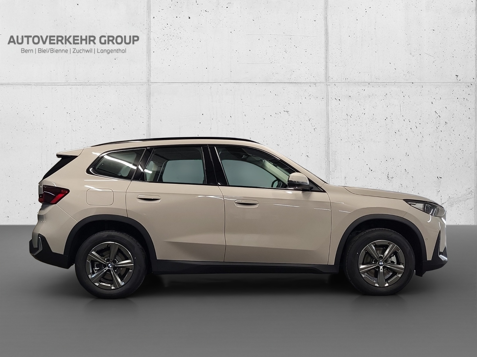 BMW X1 xDrive 20d 48V-showroom-element-3