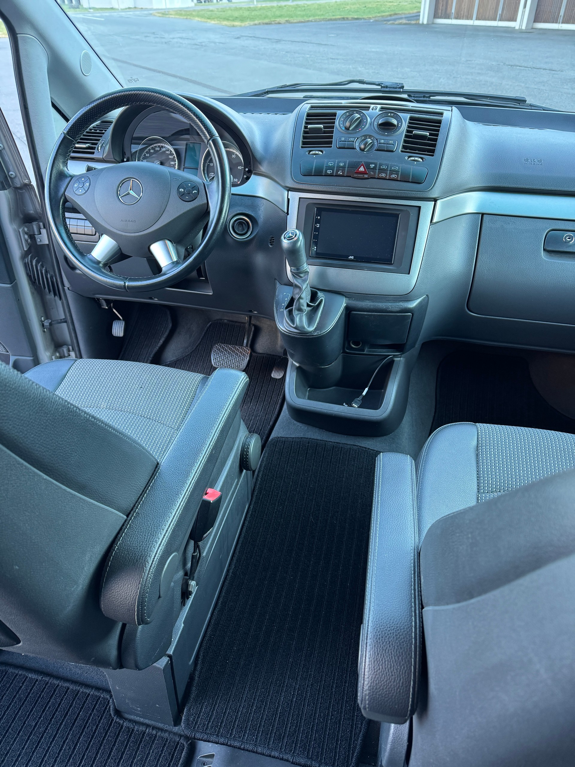 MERCEDES-BENZ Viano 2.2 CDI Blue Efficiency Trend L 4Matic A-image-4