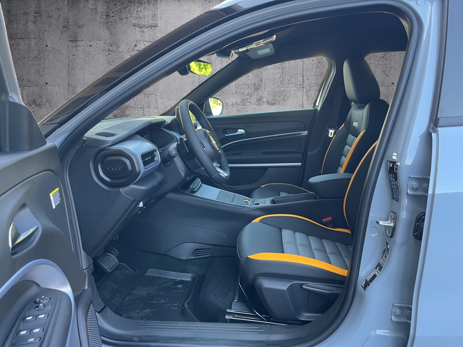 JEEP Avenger 1.2 MHEV The North Face 4xe-image-8