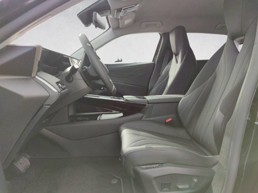 DS AUTOMOBILES No8 E-Tense Pallas-image-9