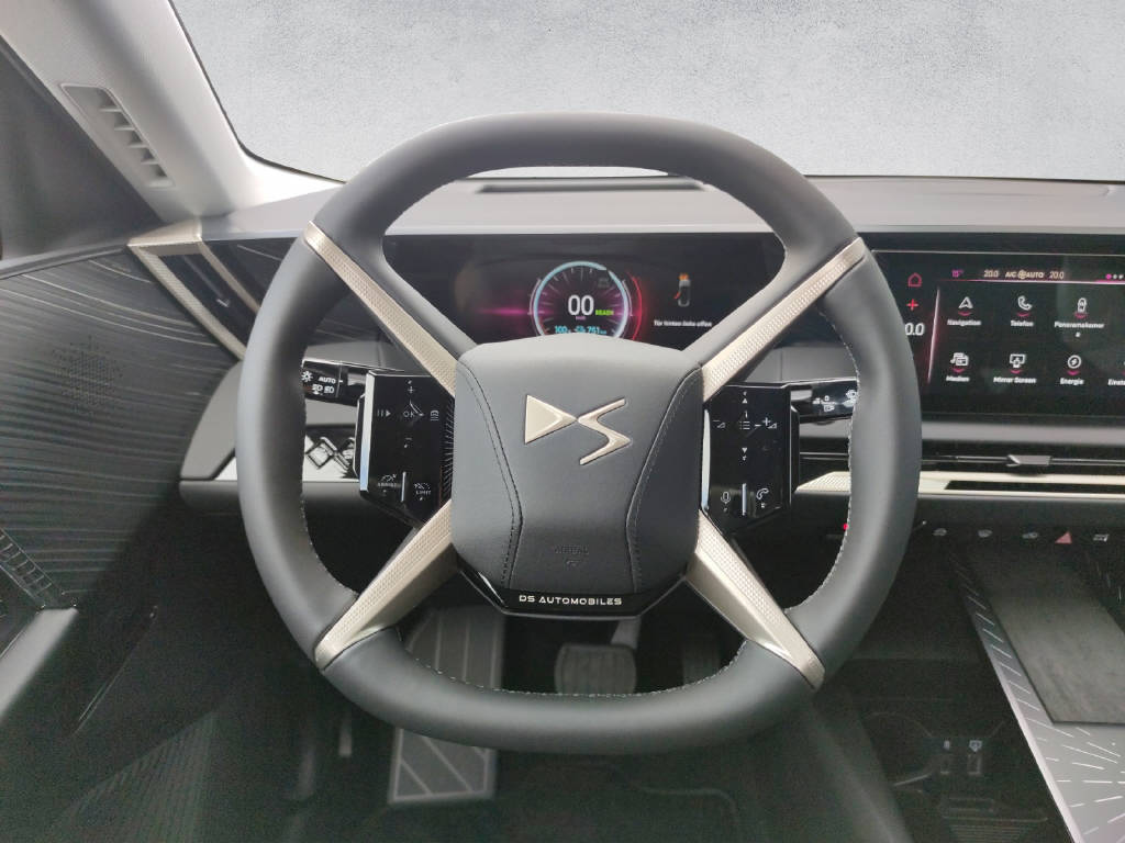 DS AUTOMOBILES No8 E-Tense Pallas-image-11