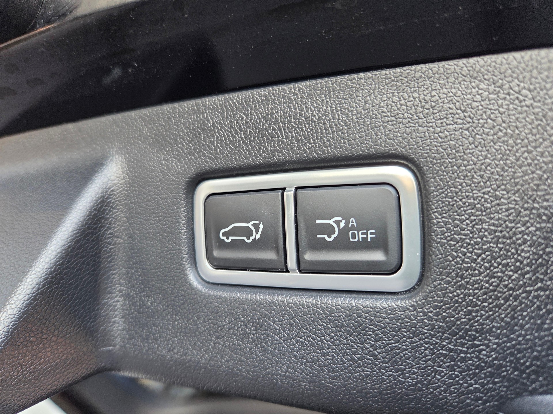 KIA Sorento 1.6 T-GDi Plug-in Hybrid Style 7P-image-15