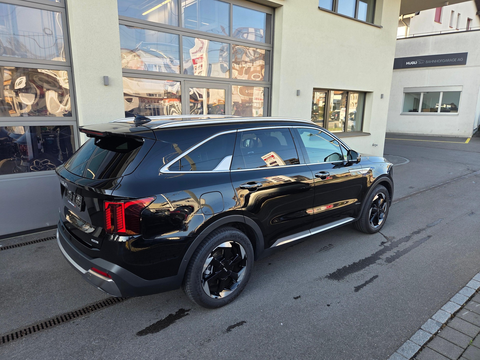KIA Sorento 1.6 T-GDi Plug-in Hybrid Style 7P-image-9