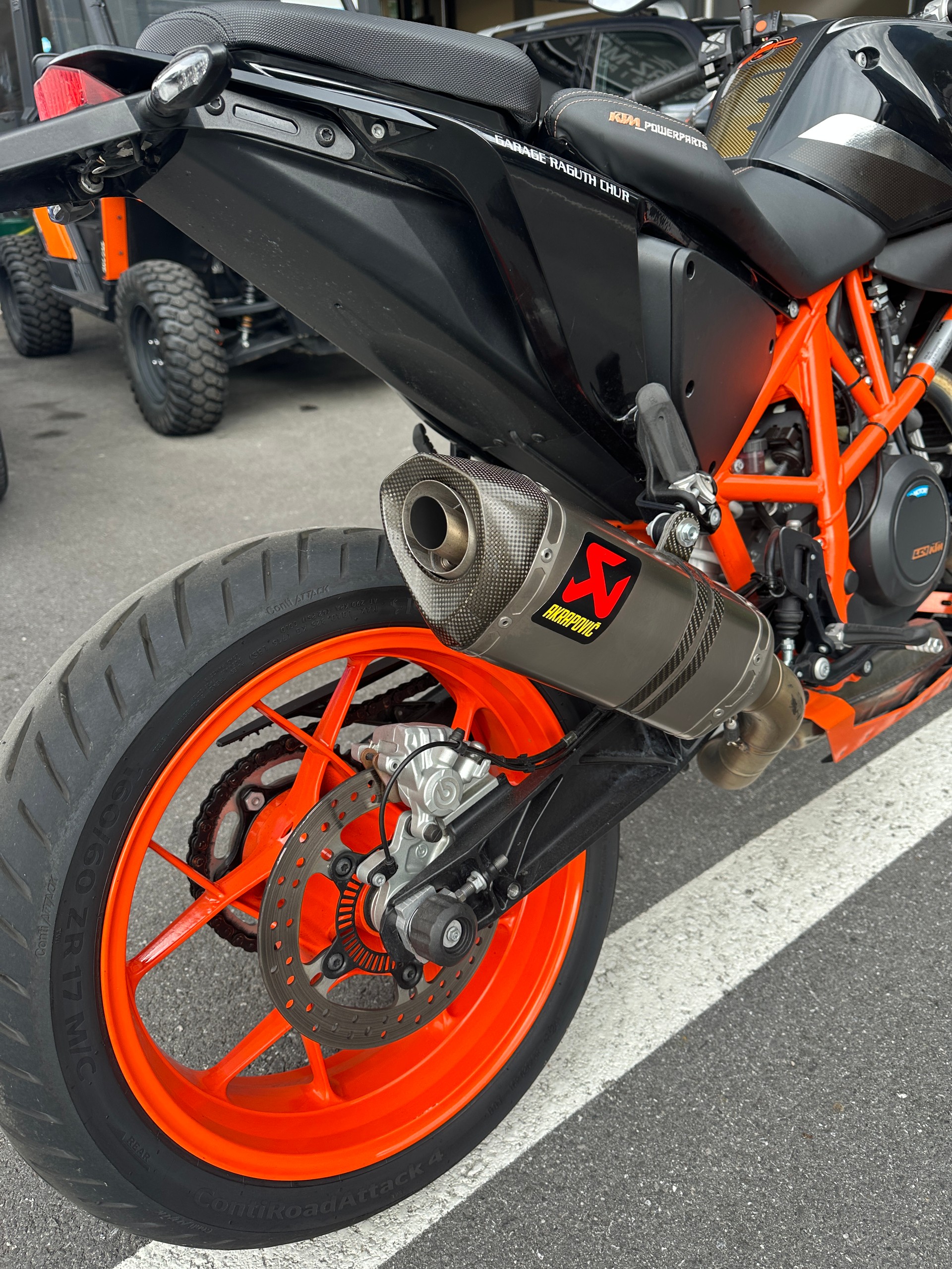 KTM 690 Duke R ABS-image-2