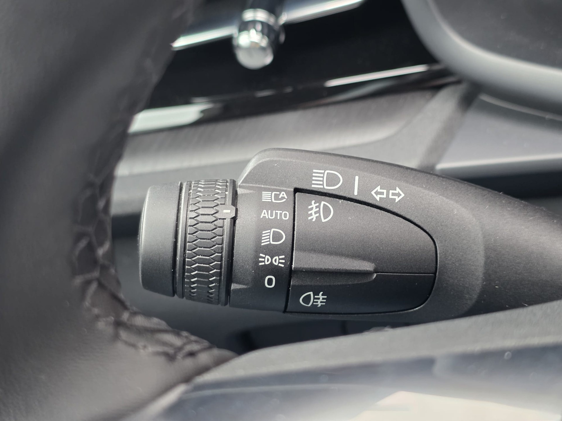 POLESTAR Polestar 2 Long Range Dual Performance ** VOLLAUSSTATTUNG -PERFORMANCE -ASSISTENZ+DRIVE PAKET- PLUS PAKET -GARANTIE BIS 09.2030-image-19