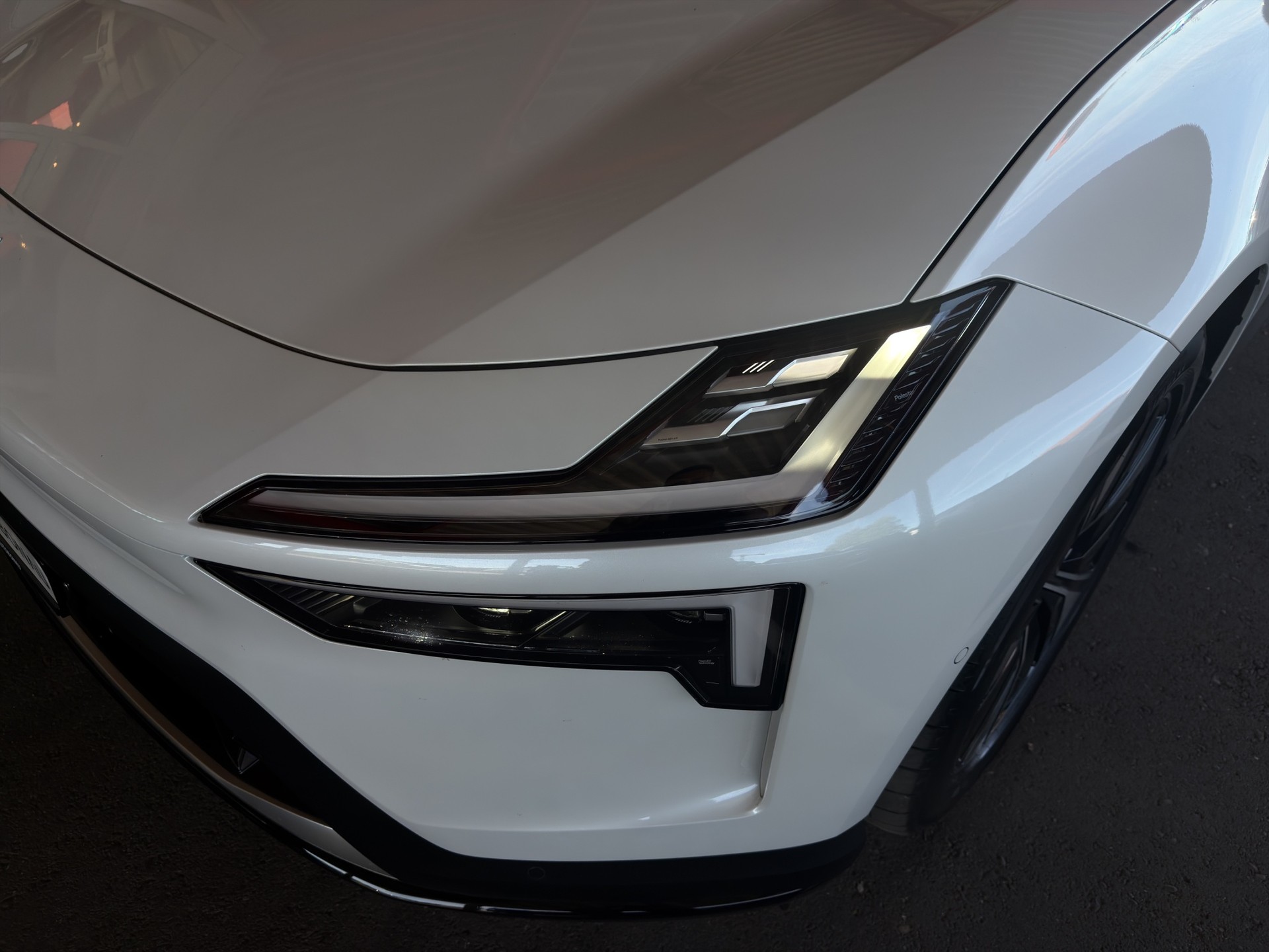POLESTAR 4 Long Range Dual Motor Plus Pilot-image-27