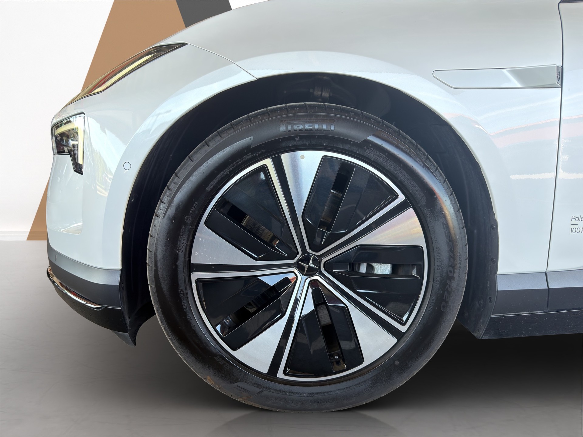 POLESTAR 4 Long Range Dual Motor Plus Pilot-image-24