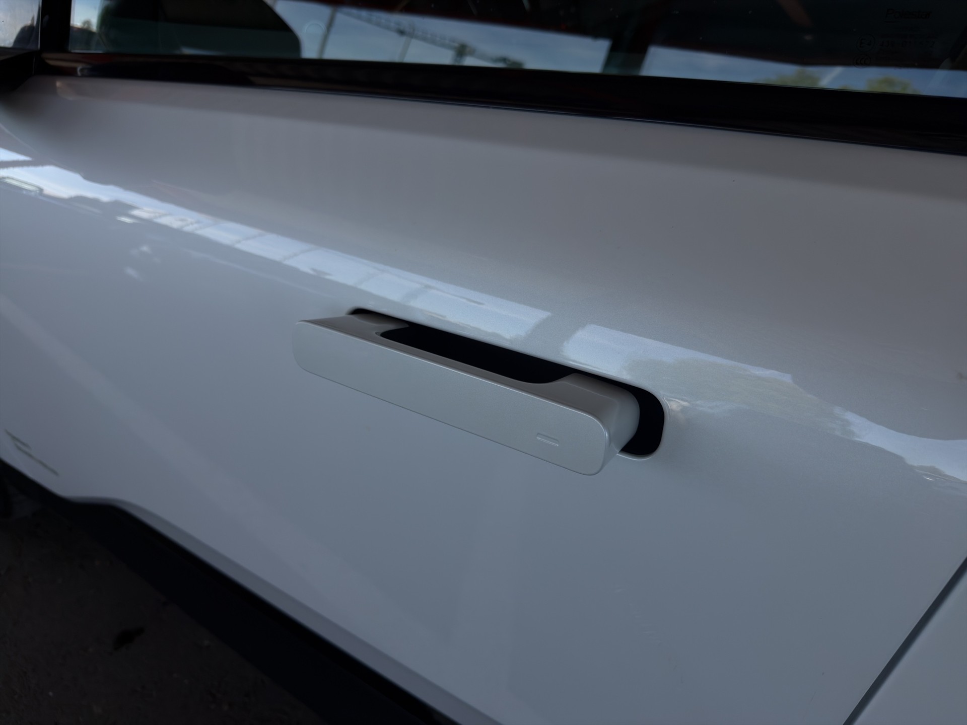 POLESTAR 4 Long Range Dual Motor Plus Pilot-image-31