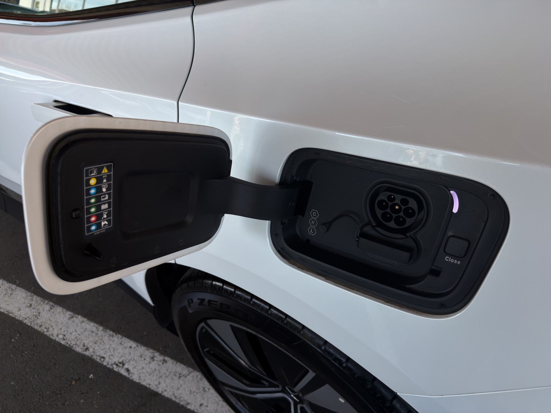 POLESTAR 4 Long Range Dual Motor Plus Pilot-image-32