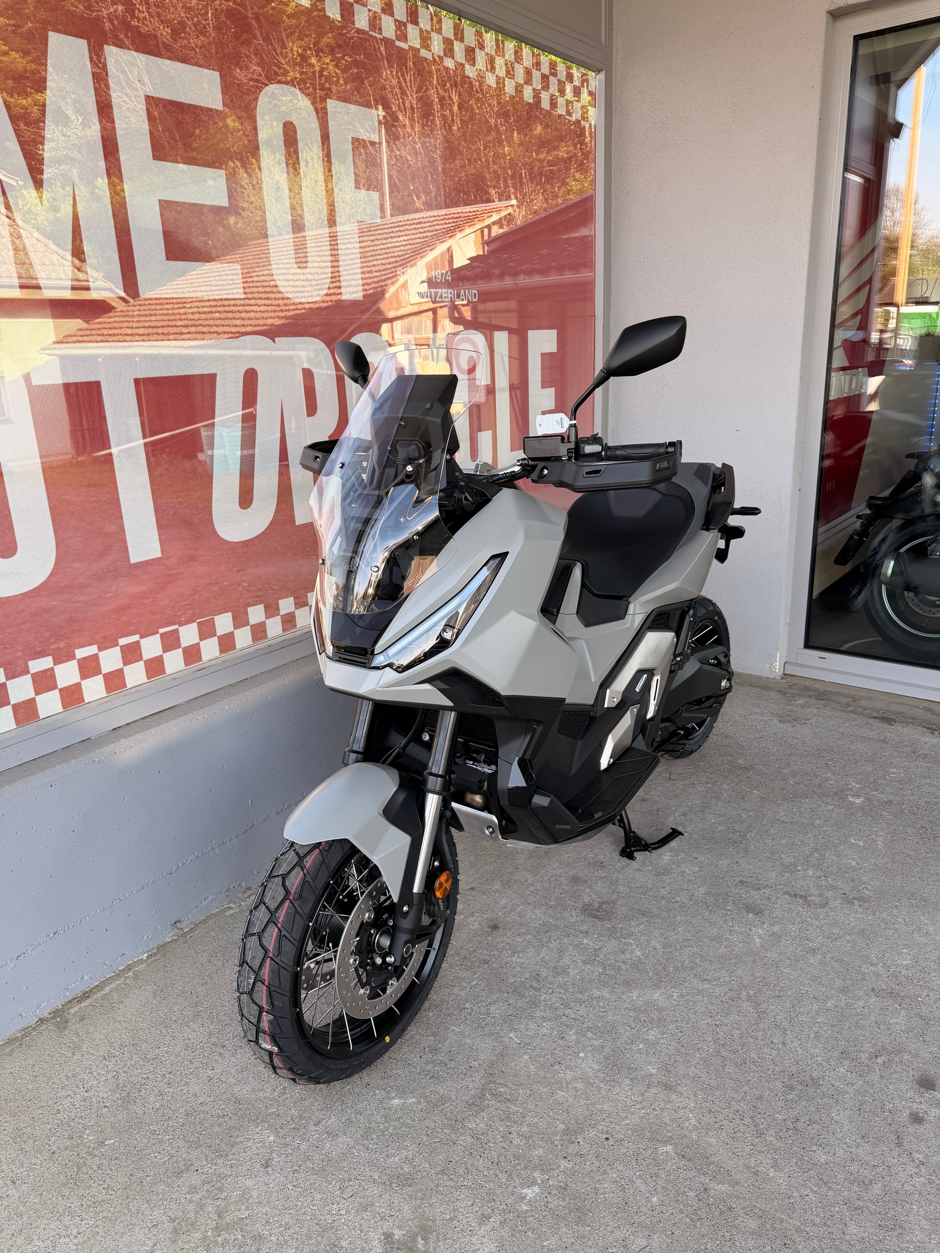 HONDA X-ADV 750-image-1
