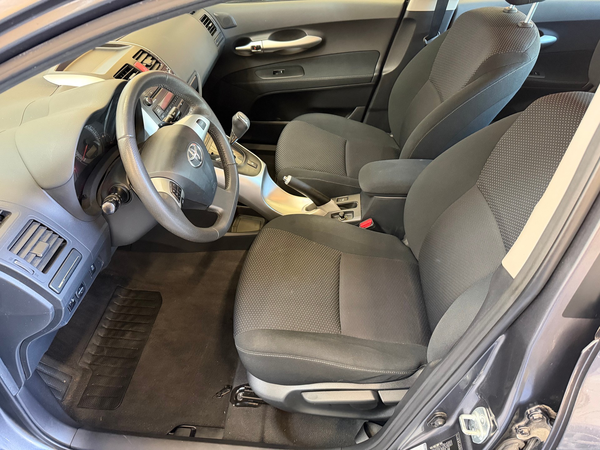 TOYOTA Auris 1.6 easy Multimode-image-9