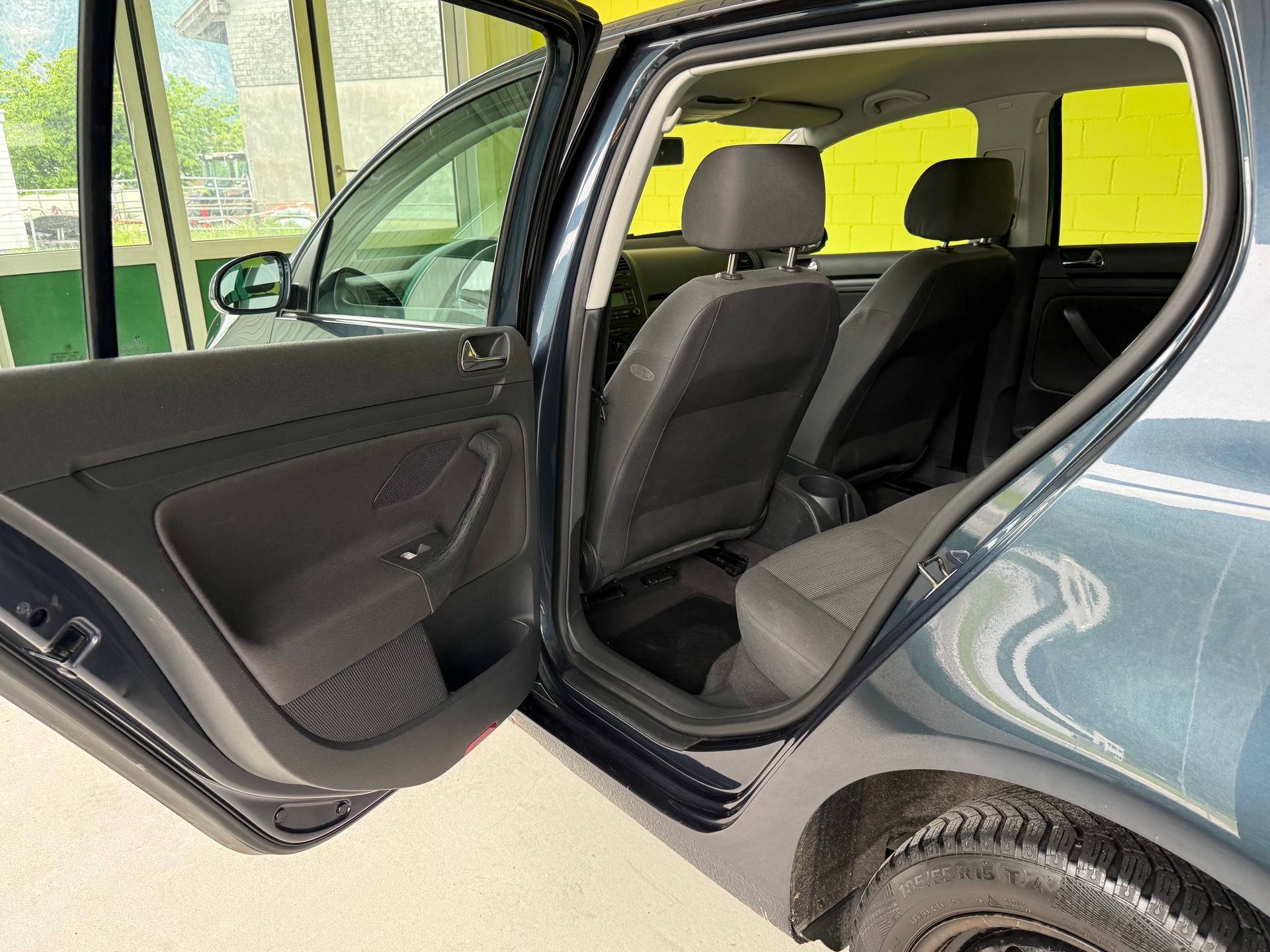 VW Golf 1.6 FSI Comfortline-image-19