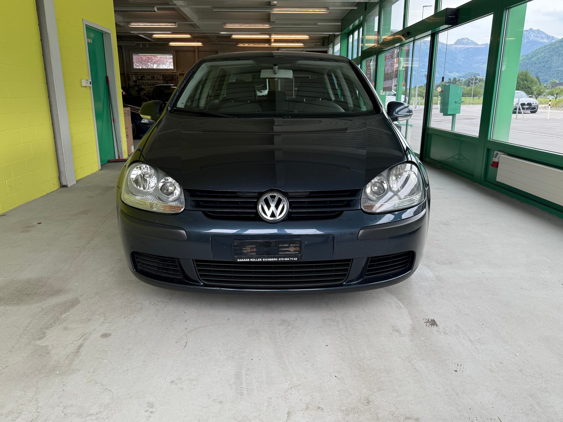 VW Golf 1.6 FSI Comfortline-showroom-element-2