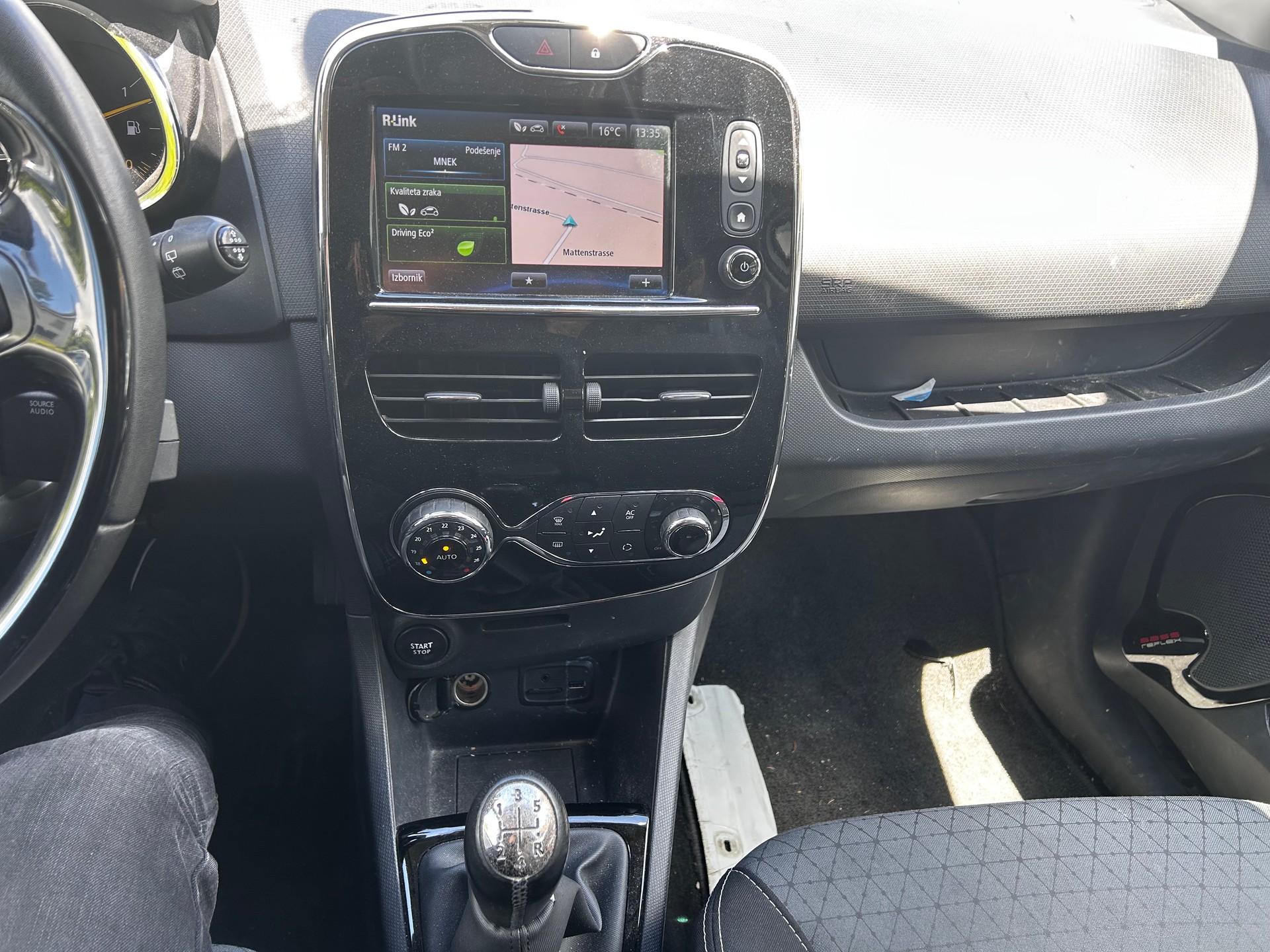 RENAULT Clio Grandtour 1.5 dCi Authentique-image-10