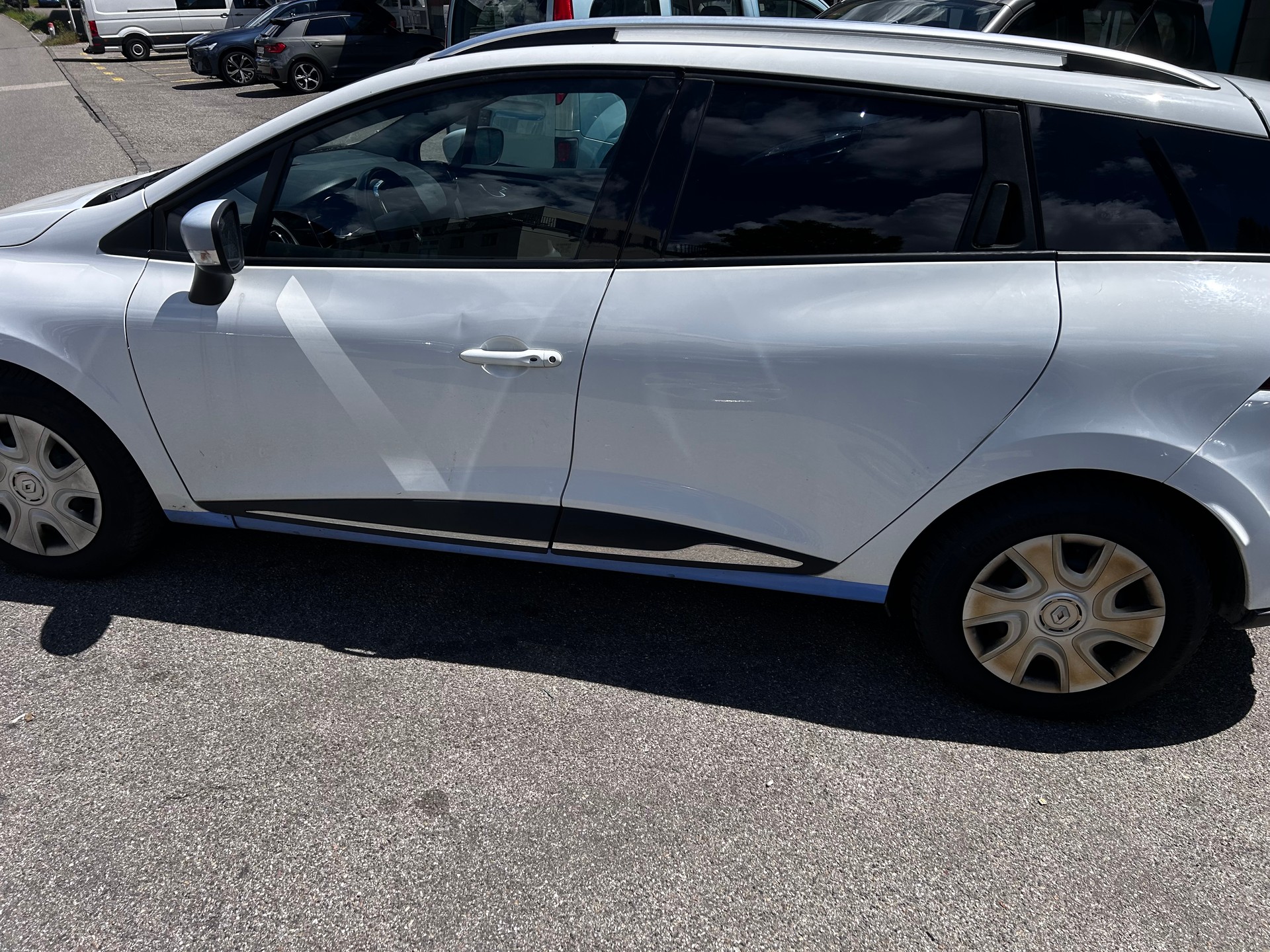 RENAULT Clio Grandtour 1.5 dCi Authentique-image-6