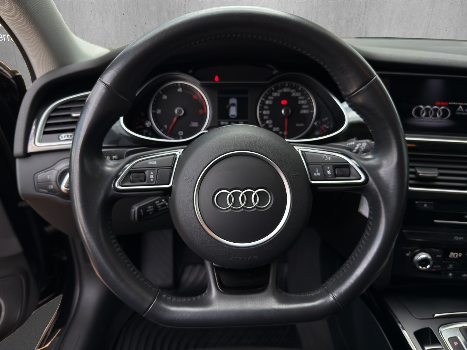 AUDI A4 allroad 3.0 TDI clean diesel quattro S-tronic-image-9