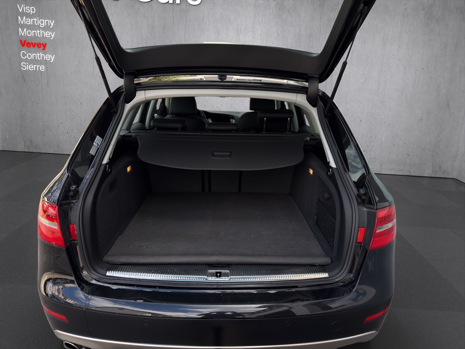 AUDI A4 allroad 3.0 TDI clean diesel quattro S-tronic-image-13