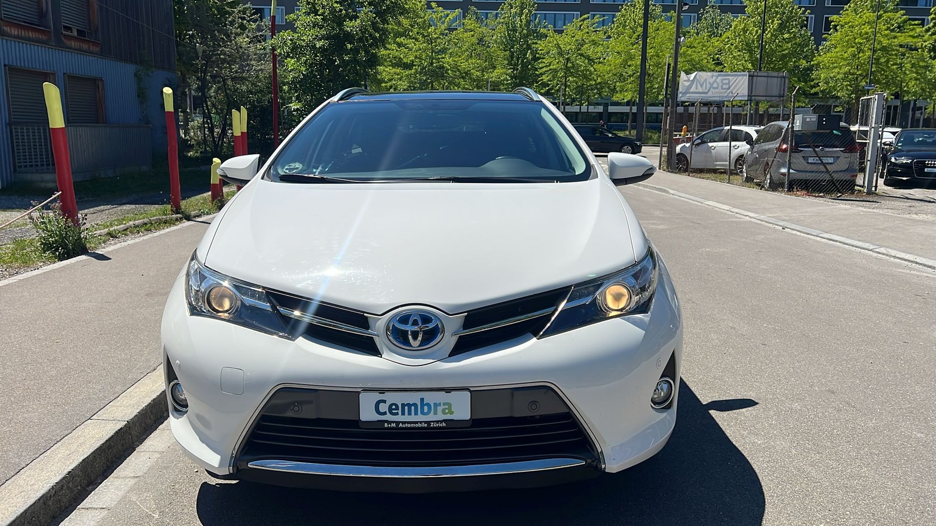 TOYOTA Auris Touring Sports 1.8 16V HSD Linea Sol-showroom-element-1