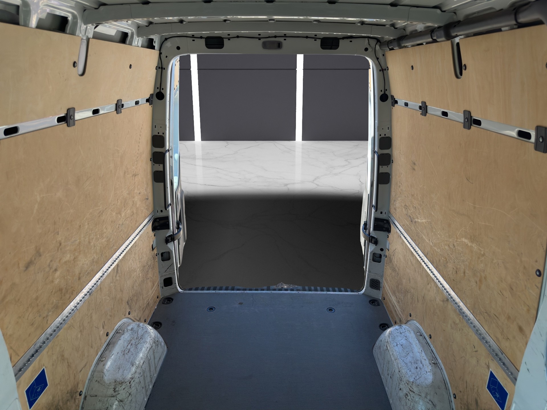 MERCEDES-BENZ Sprinter 316 CDI Standard 4x4 Automat-image-26