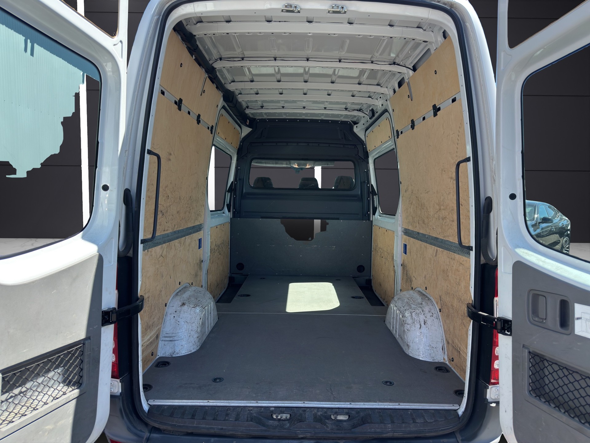 MERCEDES-BENZ Sprinter 316 CDI Standard 4x4 Automat-image-25