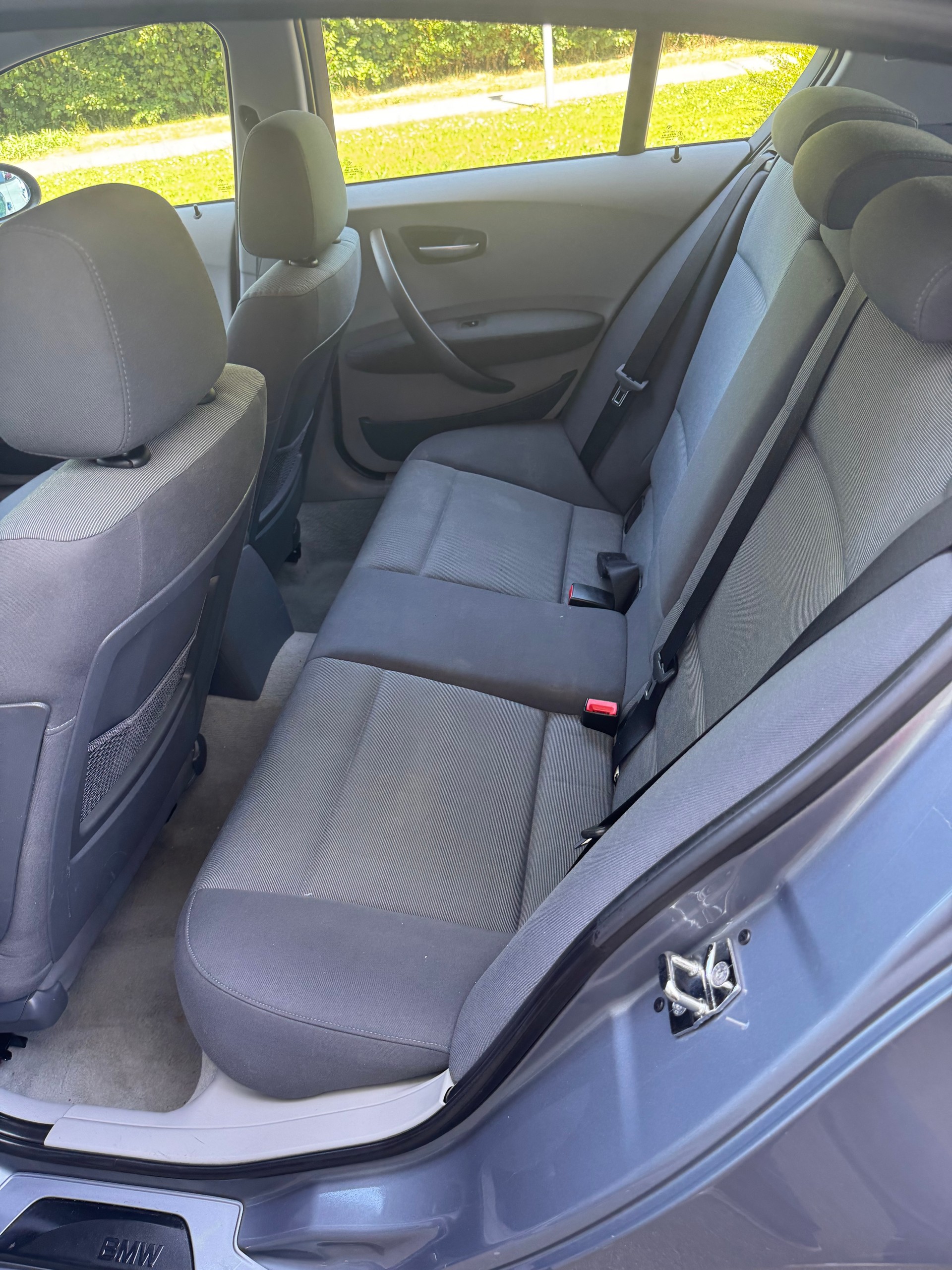 BMW 120i-image-14