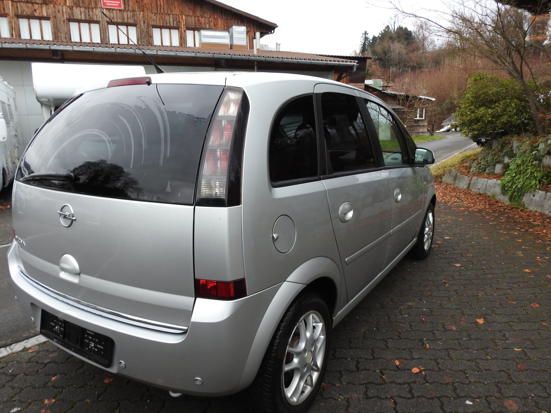 OPEL Meriva 1.6i-16 TP Edition-image-5