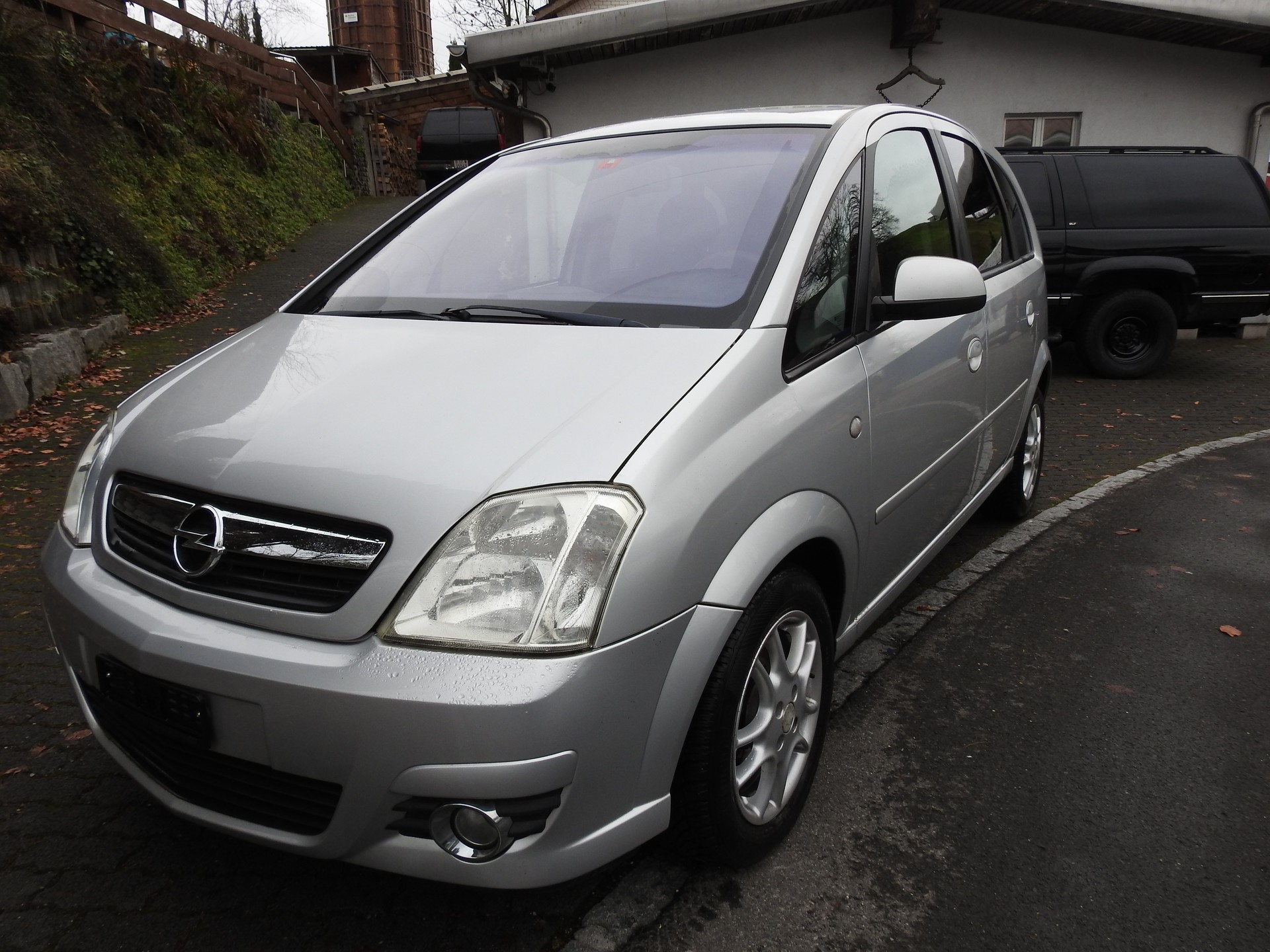 OPEL Meriva 1.6i-16 TP Edition