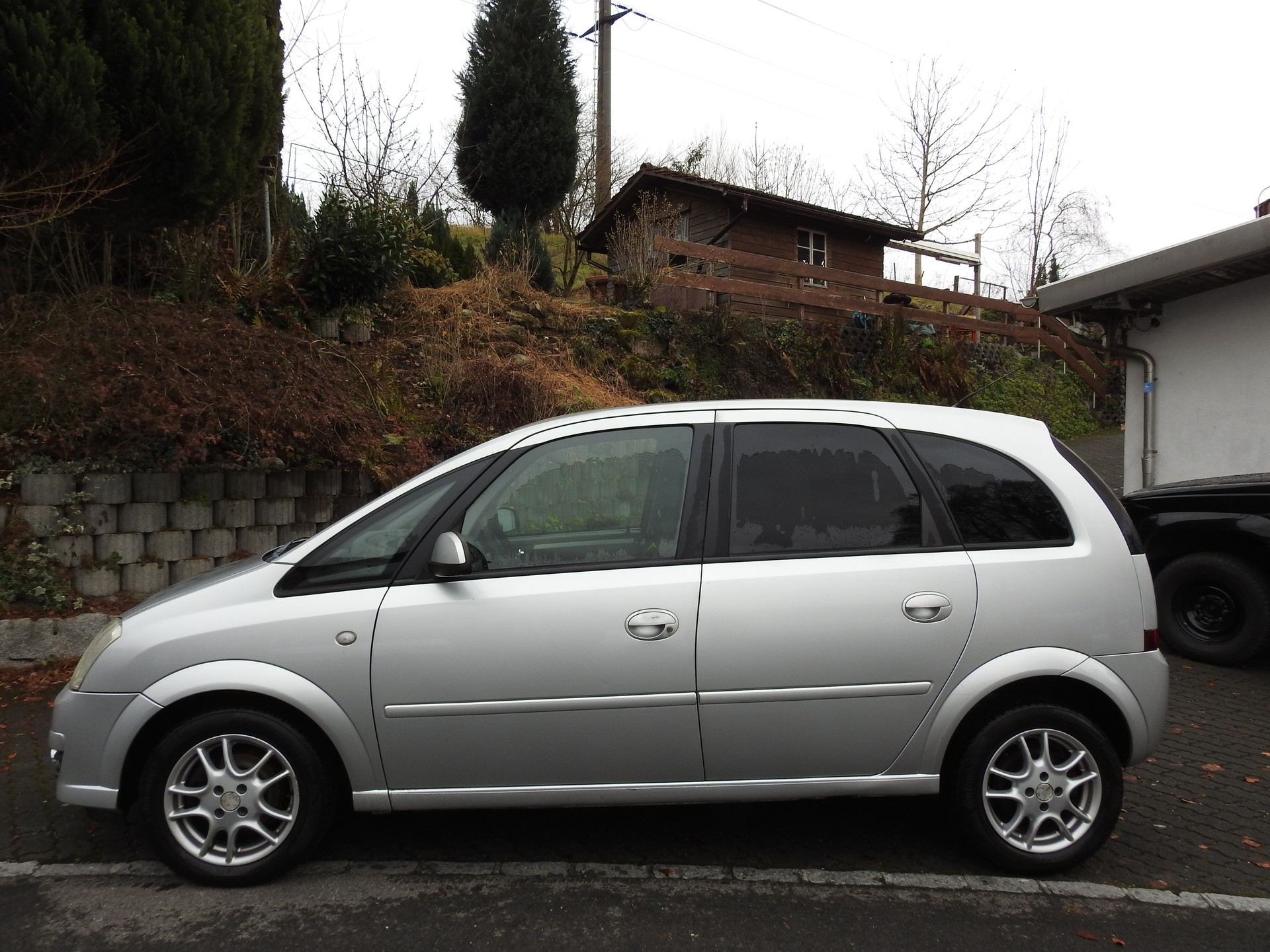 OPEL Meriva 1.6i-16 TP Edition-showroom-element-2