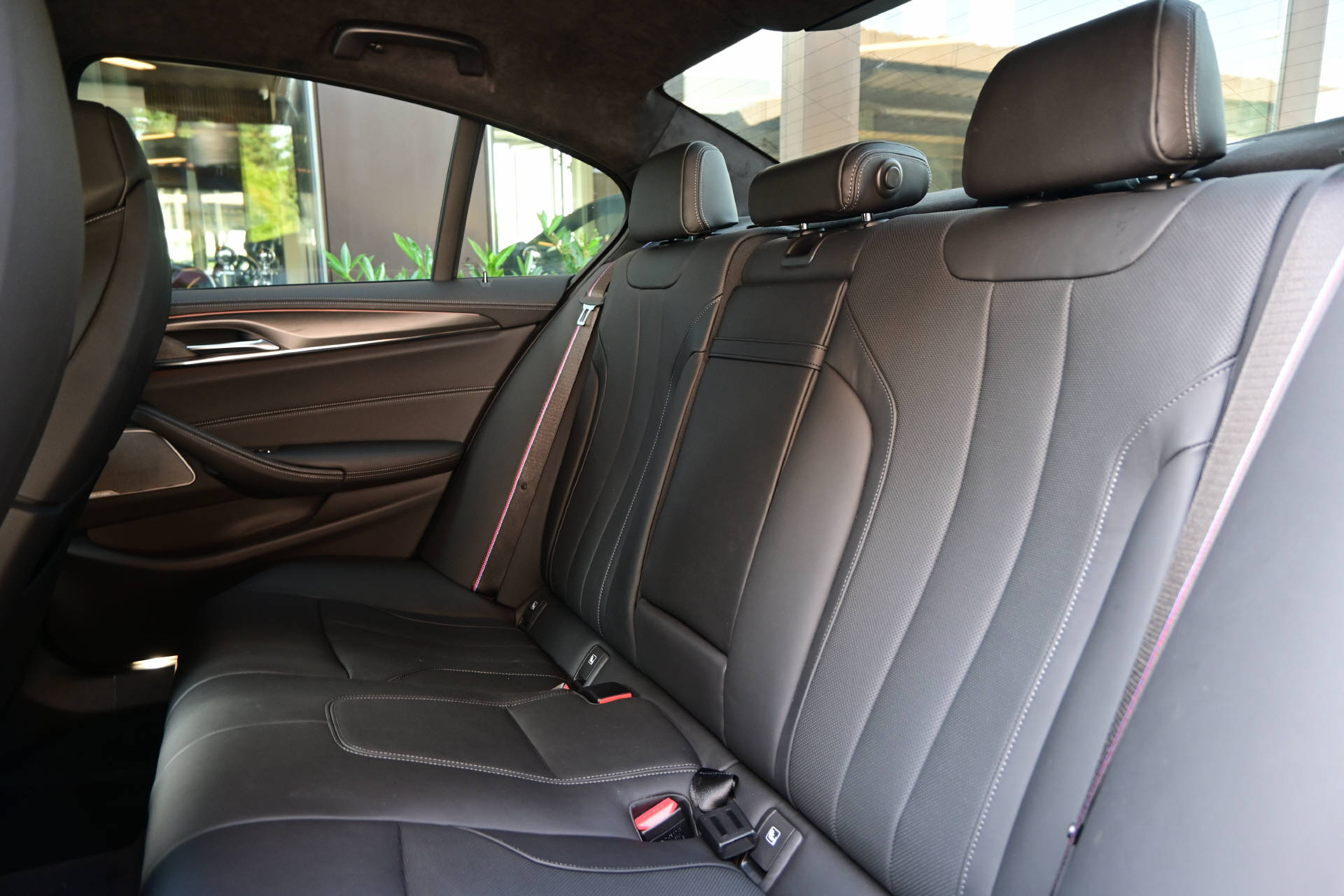 BMW M5 Competition xDrive *Carbon*CH-Auto*Harman/kardon*-image-23