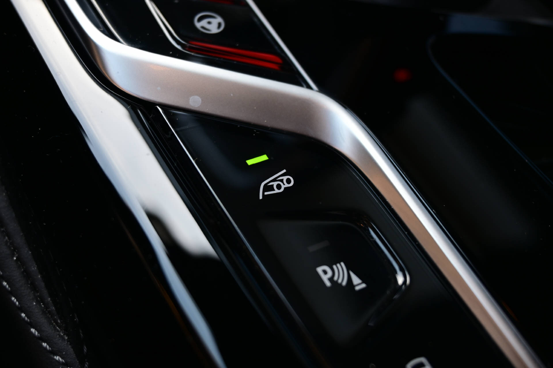 BMW M5 Competition xDrive *Carbon*CH-Auto*Harman/kardon*-image-16