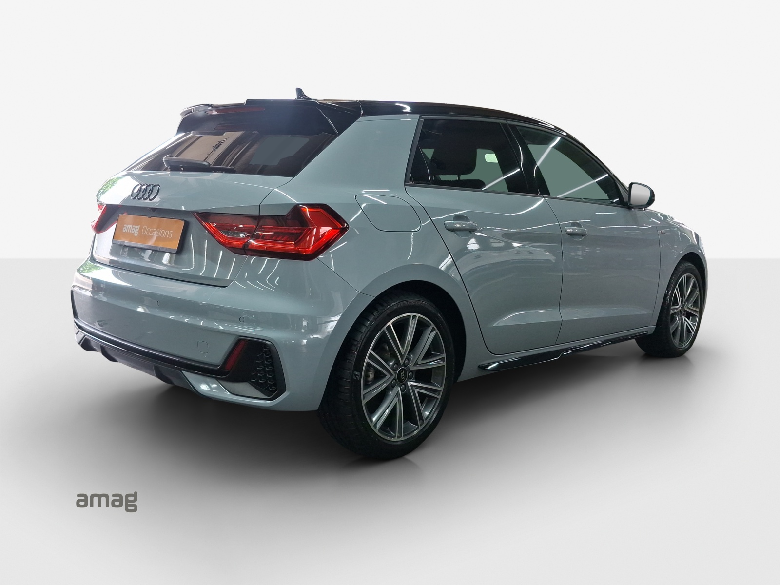 AUDI A1 Sportback 30 TFSI S Line Attraction S-tronic-image-4