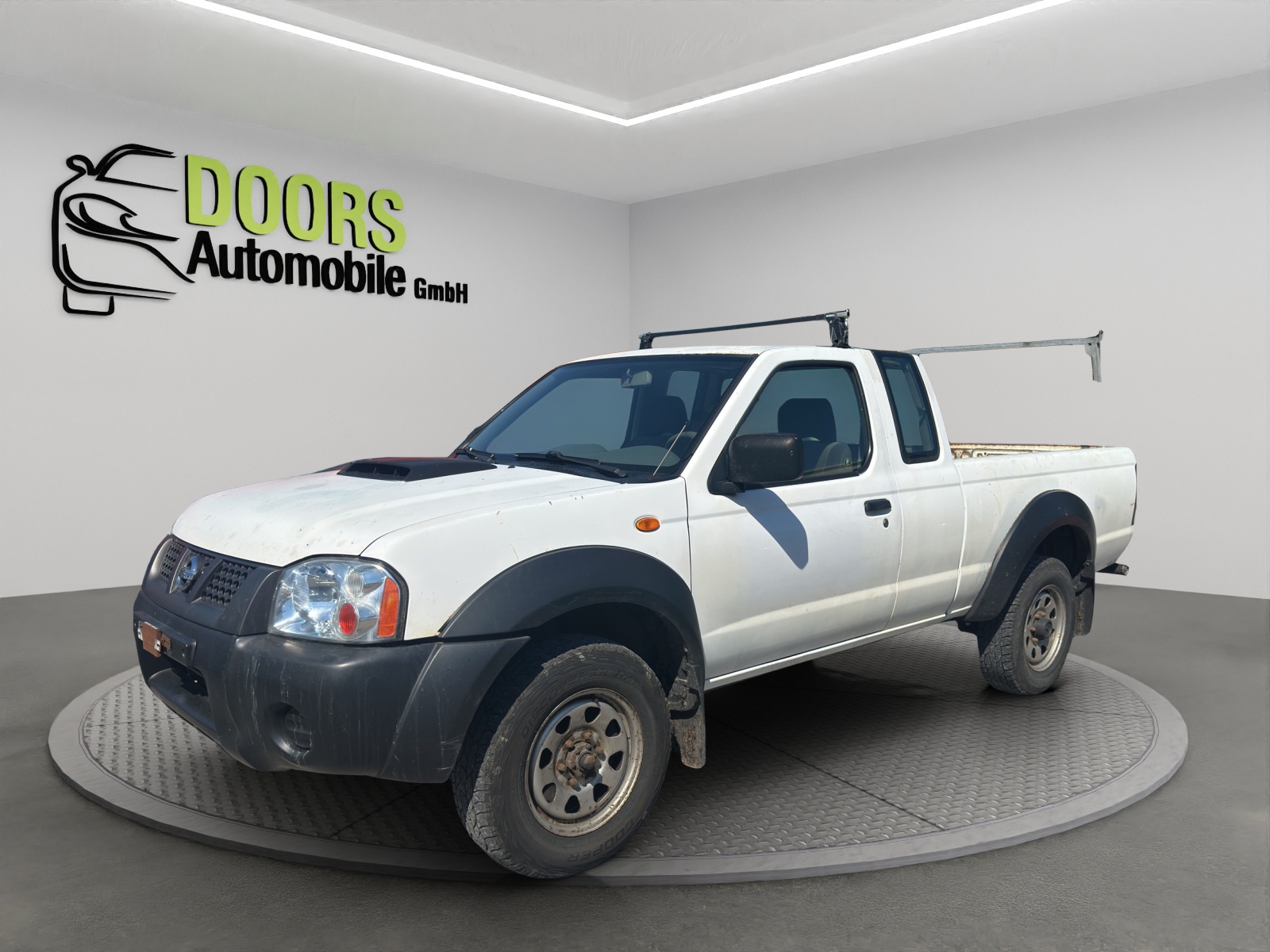 NISSAN NP300 4x4 King Cab-showroom-element-2