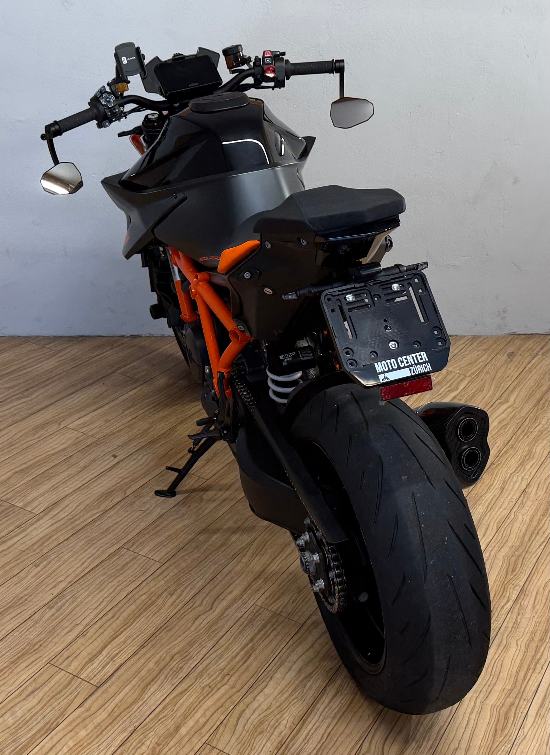 KTM 1290 Super Duke R-image-4