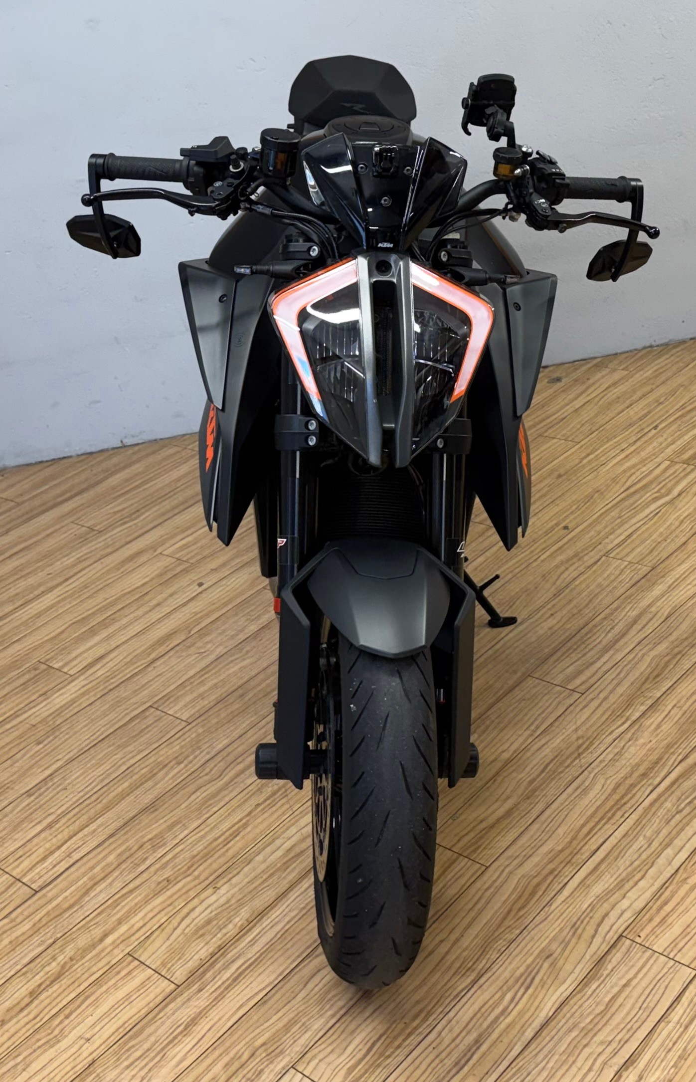 KTM 1290 Super Duke R-image-7