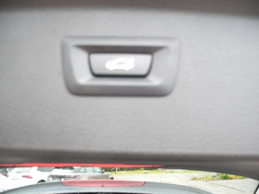 BMW 216d Active Tourer DKG ** Aus erster Hand ** Grosses DVD-Navigation ** Xenon-Led ** PDC **-image-7