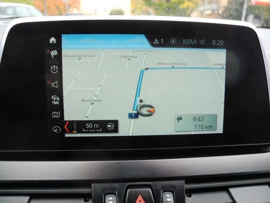 BMW 216d Active Tourer DKG ** Aus erster Hand ** Grosses DVD-Navigation ** Xenon-Led ** PDC **-image-8