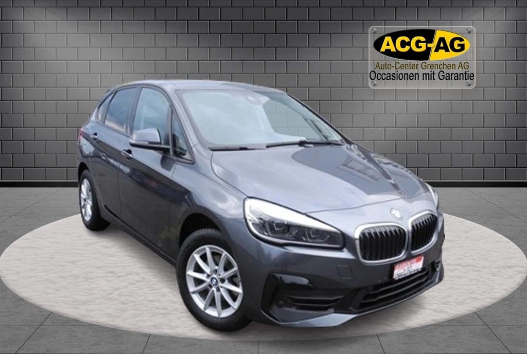 BMW 216d Active Tourer DKG ** Aus erster Hand ** Grosses DVD-Navigation ** Xenon-Led ** PDC **