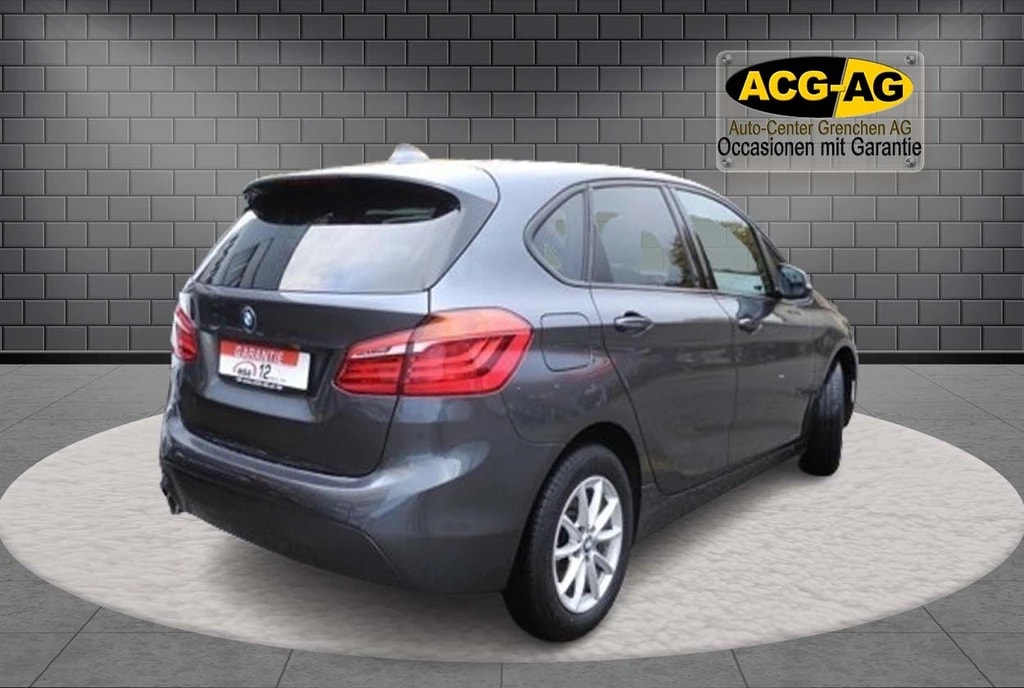 BMW 216d Active Tourer DKG ** Aus erster Hand ** Grosses DVD-Navigation ** Xenon-Led ** PDC **-image-5