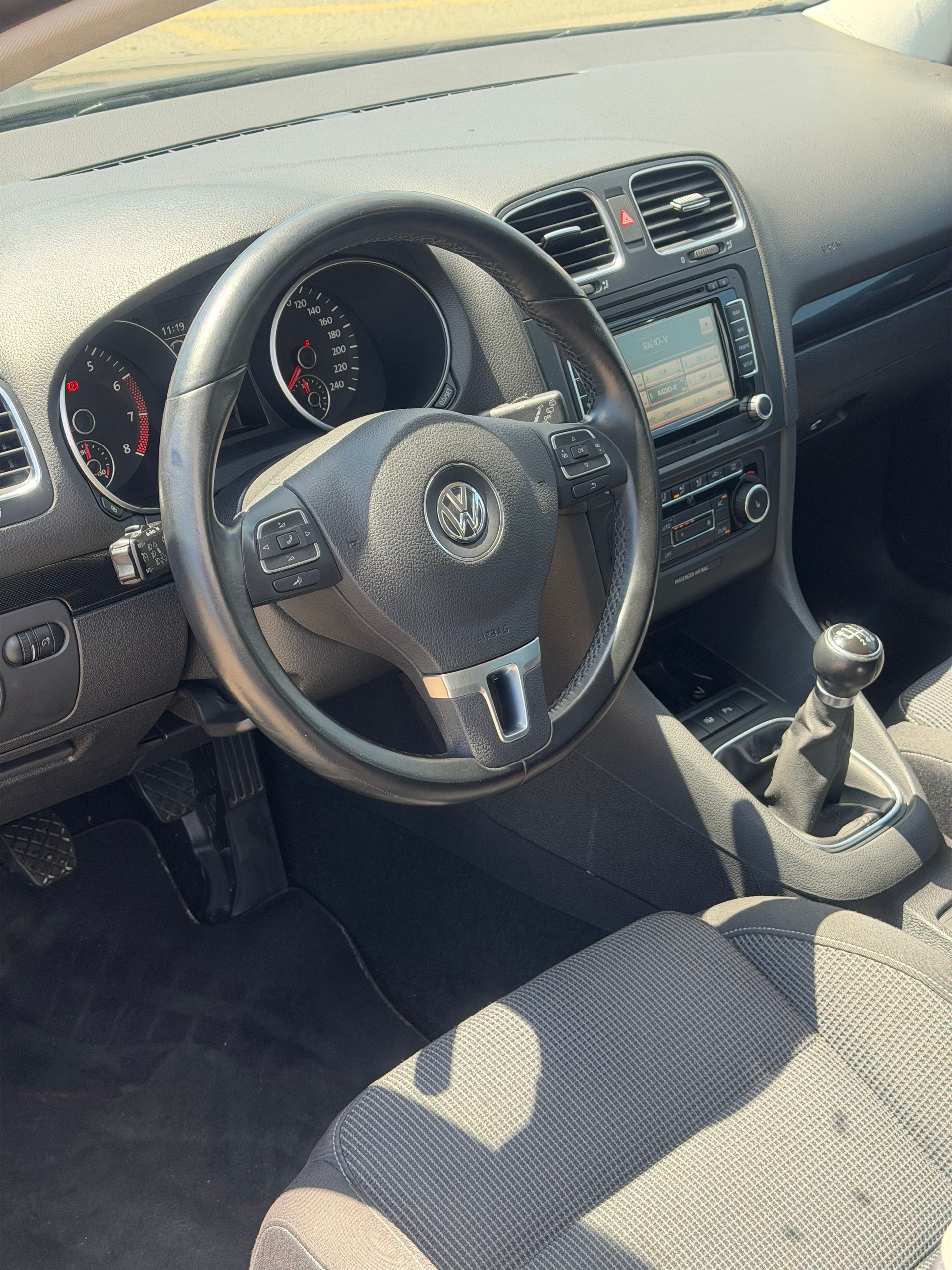 VW Golf 1.4 TSI Highline-image-11