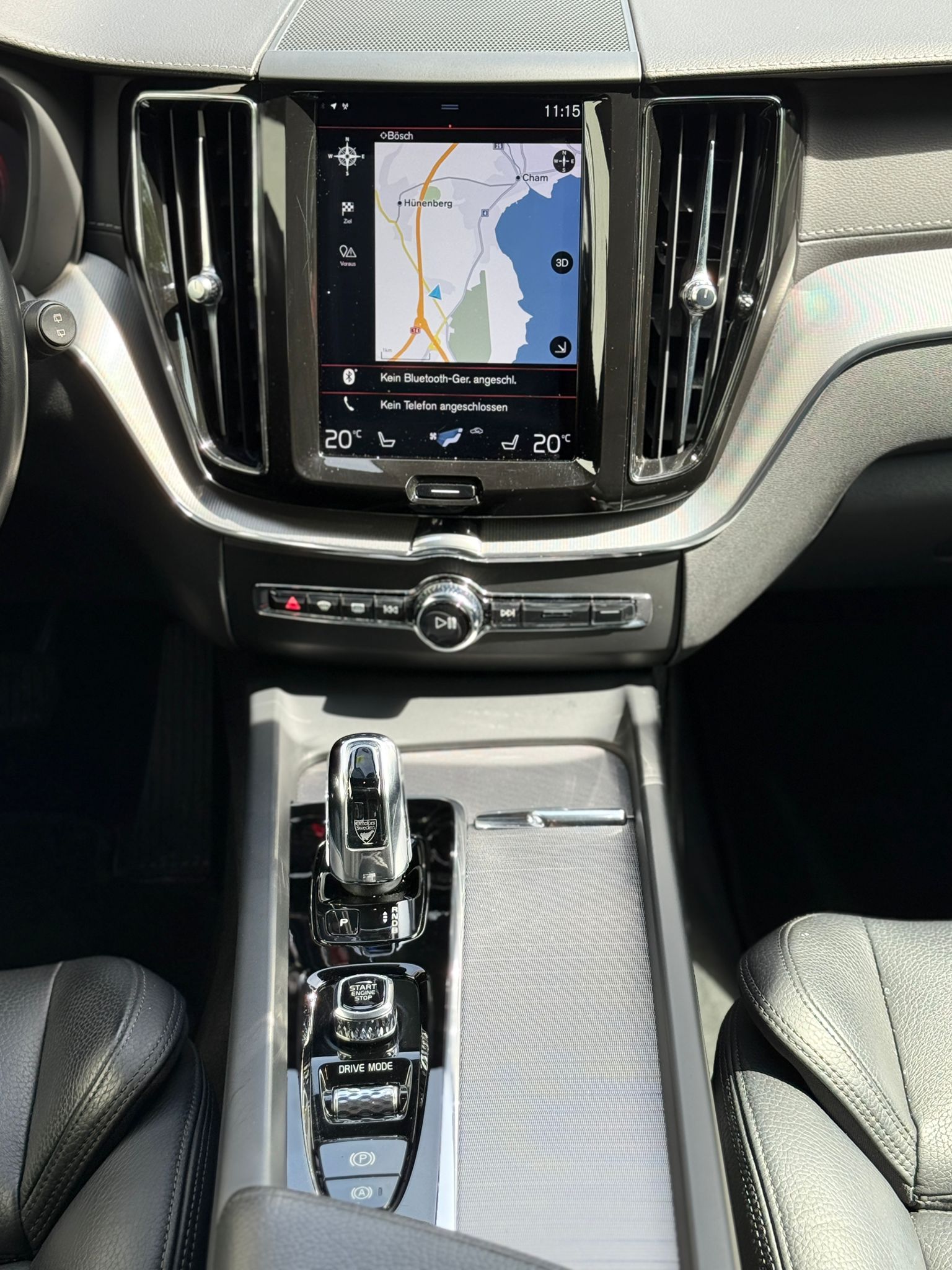 VOLVO XC60 2.0 T8 TE Inscription eAWD-image-16