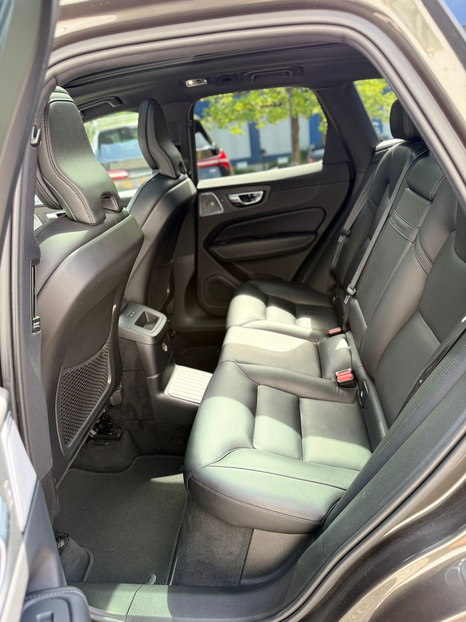 VOLVO XC60 2.0 T8 TE Inscription eAWD-image-12